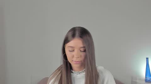 Snapshot of violetta_finch chatting on February 15, 10:22 am violetta_finch online show from February 15, 10:22 am