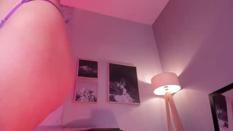 Violetta nur online show from January 8, 9:09 pm