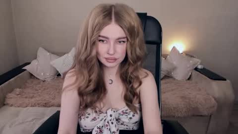 ViolettaOtis online show from March 4, 11:19 am