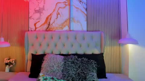 violettaruizz online show from June 5, 11:15 am