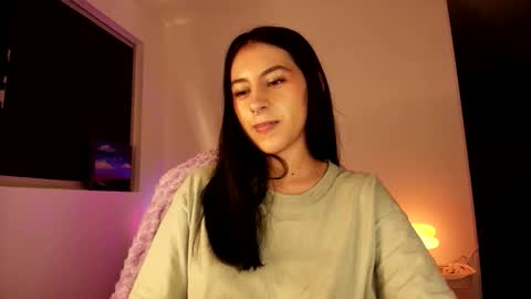 Violetta....Follow me in Twitter... online show from October 16, 4:12 am