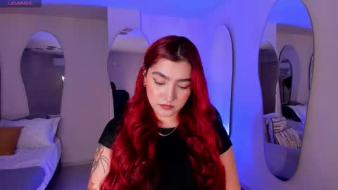 Violett Castel online show from October 24, 7:03 pm