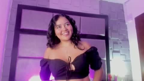 violetteecourt online show from October 29, 6:09 pm