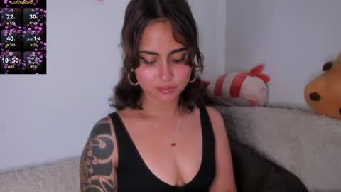 Snapshot of violetteramirez01 chatting on September 8, 10:09 pm Violette online show from September 8, 10:09 pm