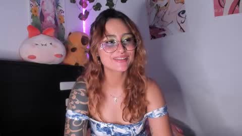 Snapshot of violetteramirez01 chatting on February 10, 9:36 pm Violette online show from February 10, 9:36 pm