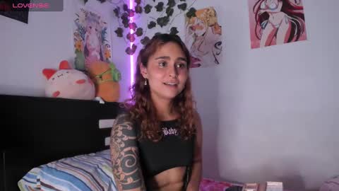 Snapshot of violetteramirez01 chatting on January 4, 4:00 pm Violette online show from January 4, 4:00 pm