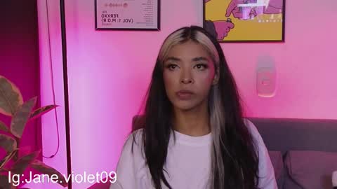 Snapshot of violettgrey_ chatting on September 18, 1:09 am Violet online show from September 18, 1:09 am