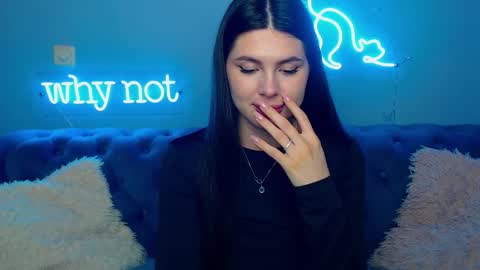 viollinalv online show from March 14, 7:34 am