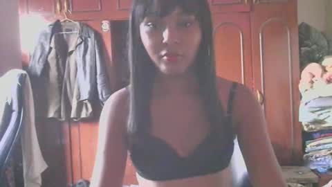 vipeligrosa online show from May 4, 7:09 pm