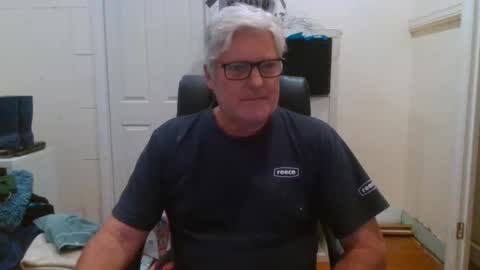 viper654321 online show from December 2, 8:03 am