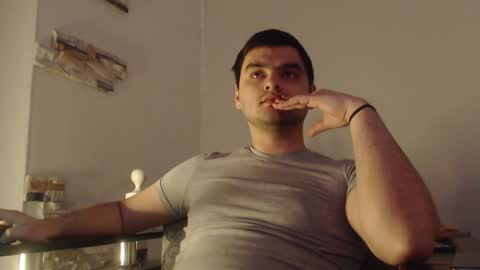 virgil____ online show from December 4, 10:24 pm