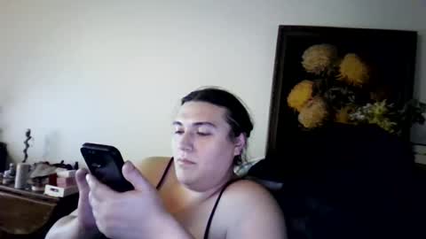 priscilla online show from March 19, 11:31 pm