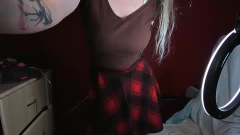 Zoe online show from May 22, 8:59 pm