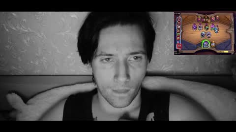 vitiligoboyy online show from December 19, 2:29 am