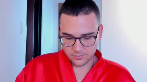 Vito Ferrer online show from February 24, 12:05 pm