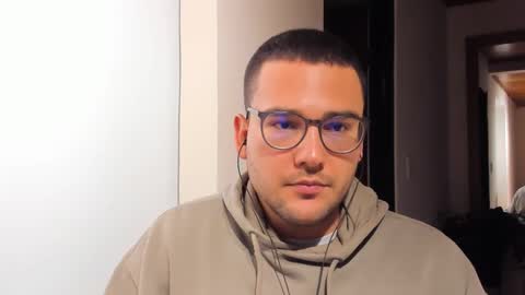 Vito Ferrer online show from February 27, 1:41 am