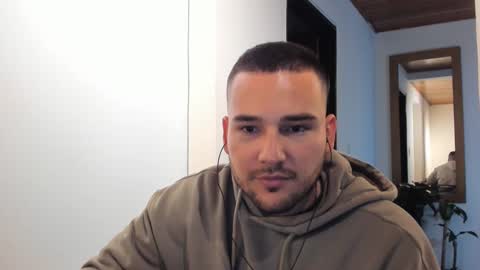 Vito Ferrer online show from February 16, 1:58 am