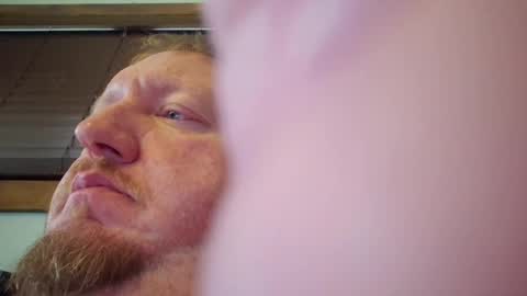 vitodad70 online show from February 1, 6:08 pm