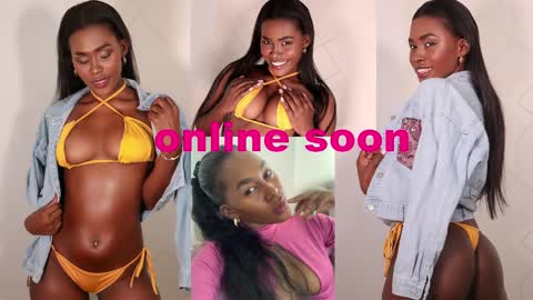 Snapshot of vivi_cooper chatting on February 21, 2:39 am vivi cooper online show from February 21, 2:39 am