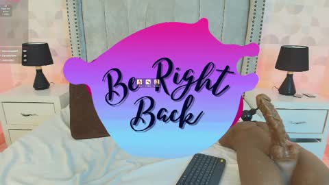 VIVIANA DOMINGUEZ online show from April 8, 8:01 pm