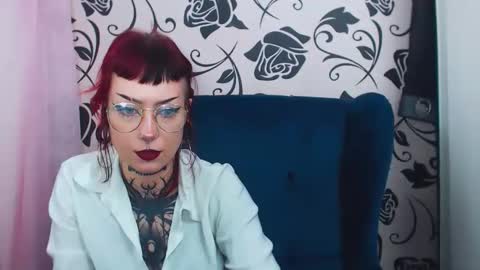 ViviaDarc online show from September 26, 5:43 pm