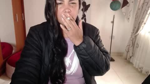vivian_milf_paint online show from January 7, 12:43 pm
