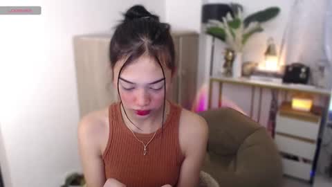 Vivian online show from September 28, 1:14 am