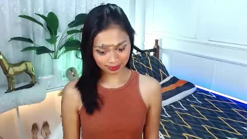 Vivian online show from February 19, 5:49 am