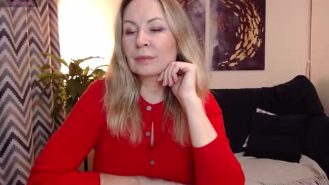 Vivian online show from October 18, 5:17 pm