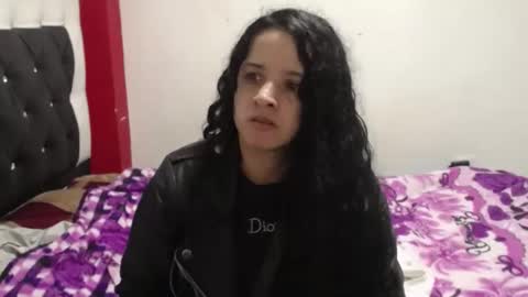Snapshot of vivian_walt_ chatting on February 28, 3:37 am melissa online show from February 28, 3:37 am