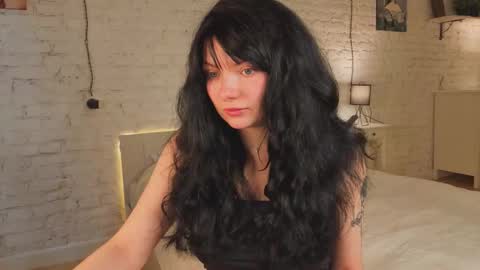 Vivi online show from September 19, 10:52 am