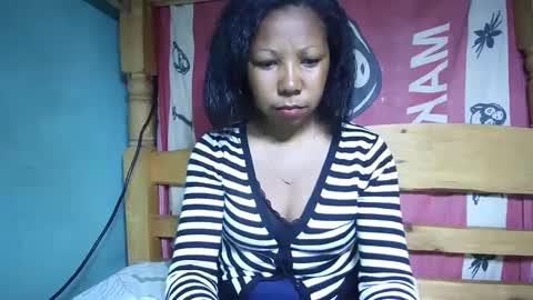 viviane0812 online show from March 1, 12:45 pm