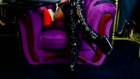 Vivian Reeve online show from October 1, 5:39 am