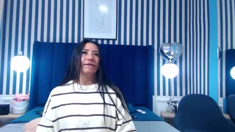 Vivian  online show from February 21, 1:14 pm