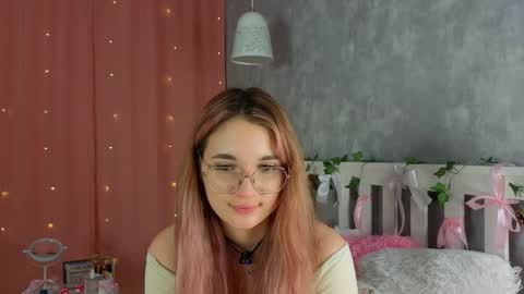 vivyboo111 online show from March 6, 8:30 pm