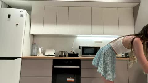 vixcx_ online show from December 5, 12:54 am