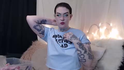 Snapshot of vixinvvitch chatting on January 17, 4:36 pm VIXIN online show from January 17, 4:36 pm