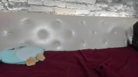 Snapshot of vixvixenn chatting on September 9, 1:33 pm ANA online show from September 9, 1:33 pm