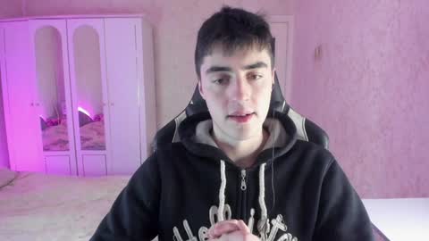 Martin online show from December 11, 7:53 am