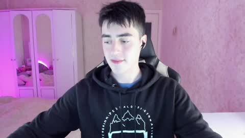 Martin online show from December 2, 2:24 am