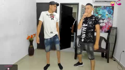 voyeurism_guys online show from November 19, 11:03 pm