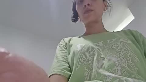 vsantini_ online show from September 15, 12:23 am