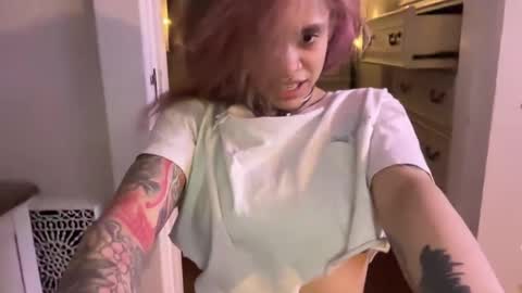 vveejay online show from October 22, 6:27 am