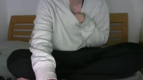 hung boy online show from January 26, 6:07 am