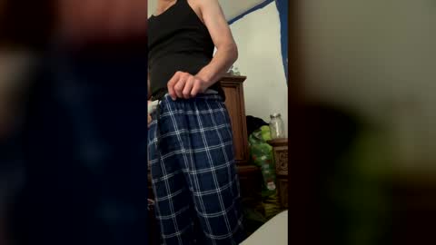 waffleman504832 online show from May 26, 2:56 pm