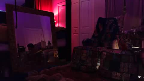 wakehimup online show from October 25, 7:19 am