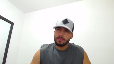 Snapshot of walter_brownn01 chatting on January 15, 5:37 pm WALTER BROWN  online show from January 15, 5:37 pm