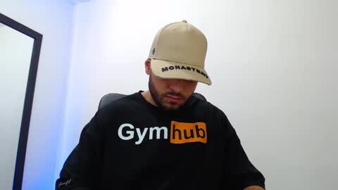 Snapshot of walter_brownn01 chatting on January 21, 4:05 pm WALTER BROWN  online show from January 21, 4:05 pm