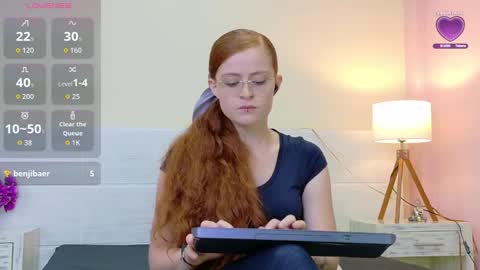 Wanda Robertss online show from October 16, 8:40 pm