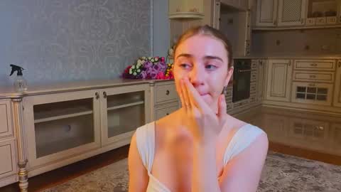 Snapshot of wandabraund chatting on September 15, 3:08 am hello guys im Lilian online show from September 15, 3:08 am